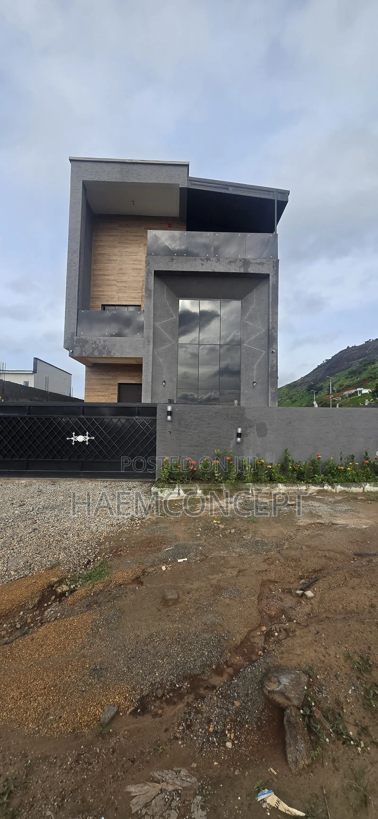 4bdrm Townhouse/Terrace in Ttb, Kubwa for sale in Kubwa