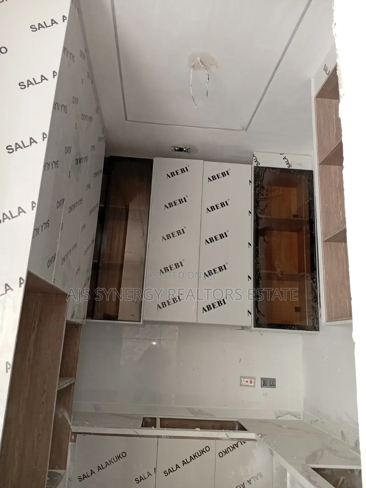 2bdrm Apartment in Lekki Phase 1 for sale in Lekki Phase 1
