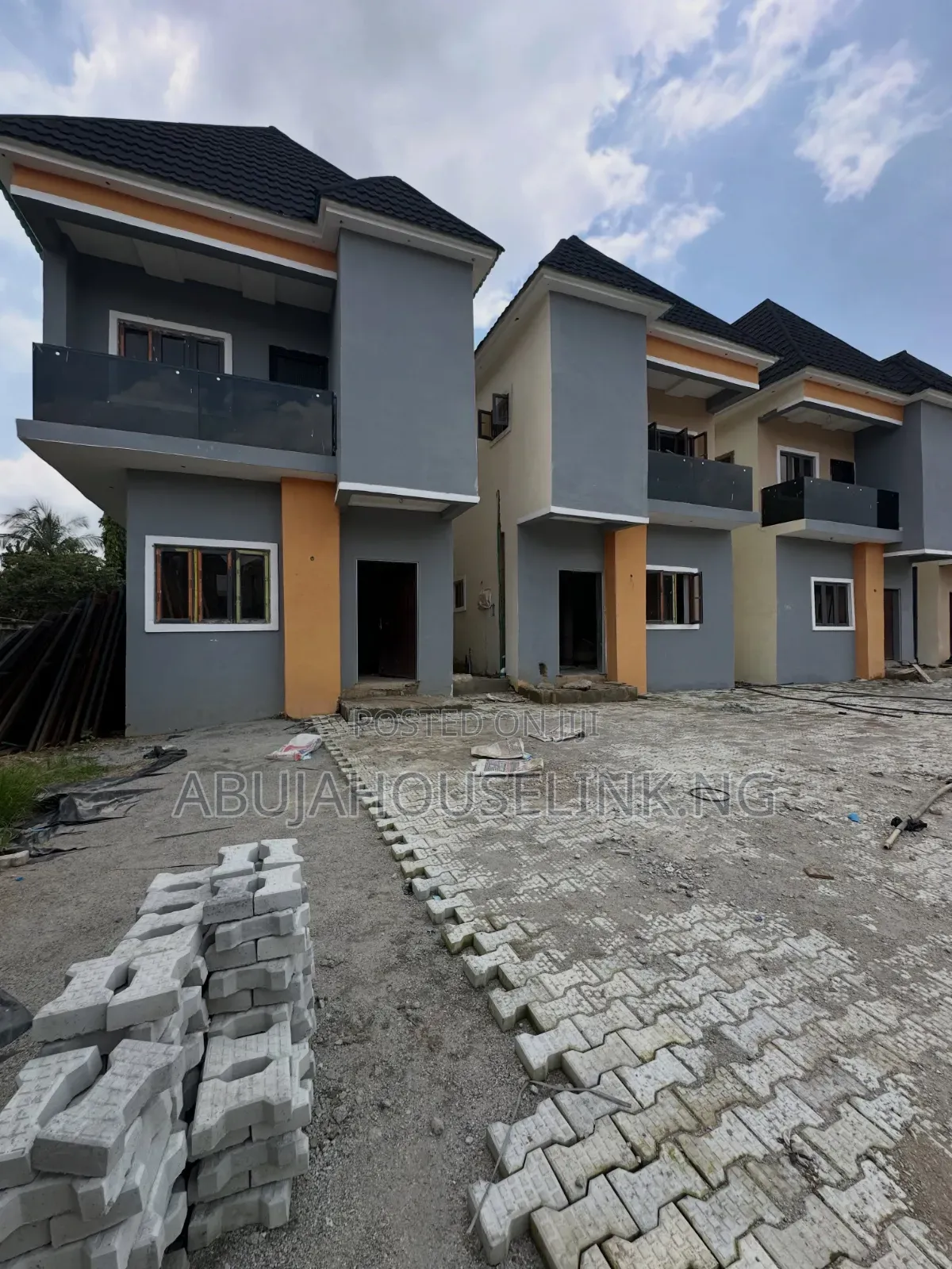 4bdrm Duplex in Gwarinpa Main Abuja, Life Camp for sale in Life Camp
