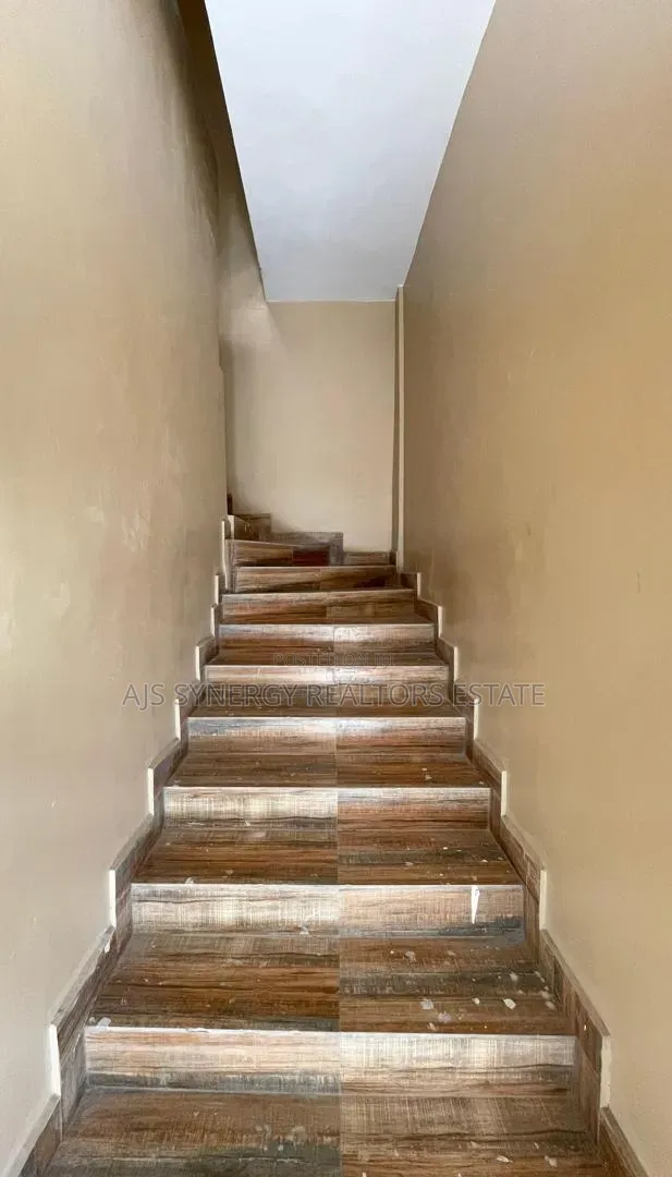 2bdrm Duplex in Lekki Phase 1 for sale in Lekki Phase 1