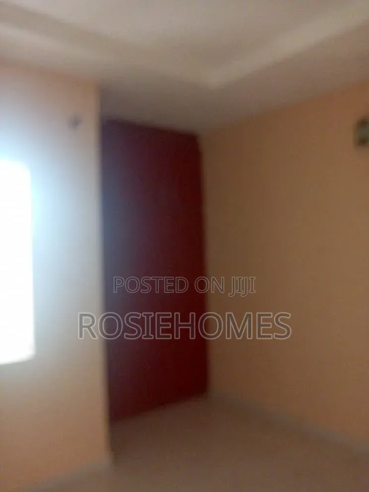 1bdrm Block of Flats in Alatise, Aiyeteju for rent in Aiyeteju