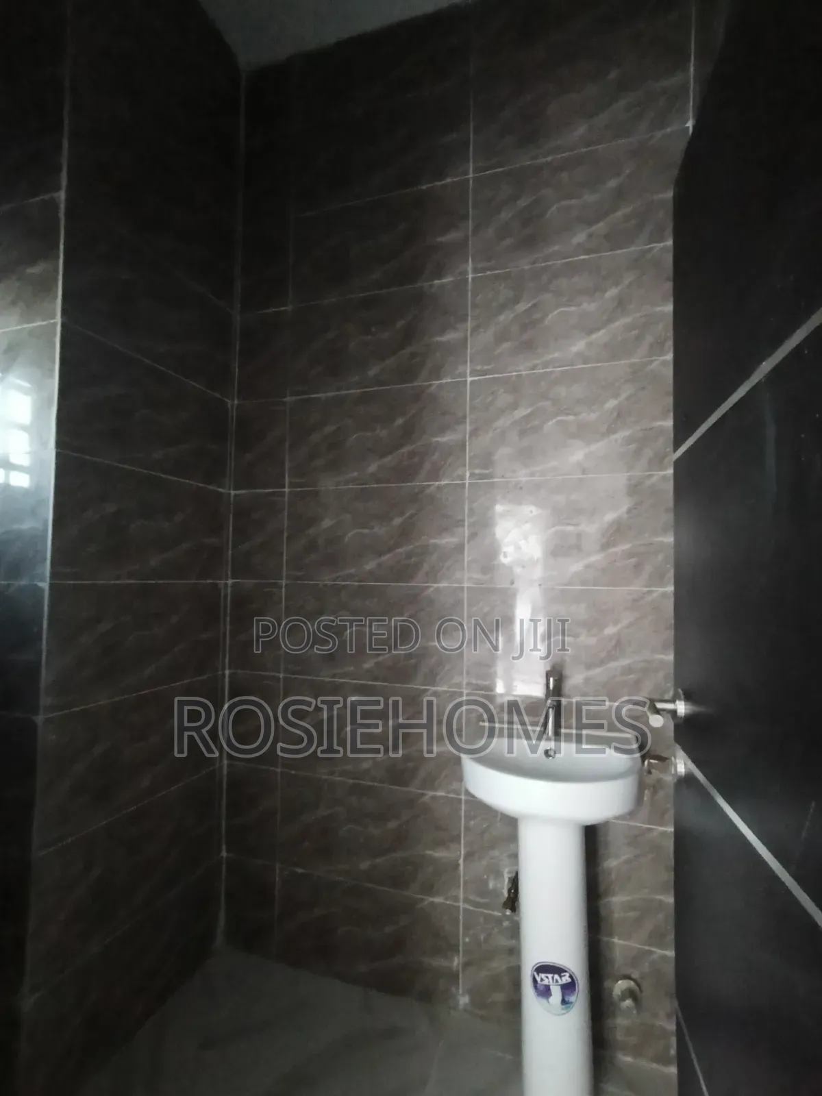 1bdrm Block of Flats in Alatise, Aiyeteju for rent in Aiyeteju