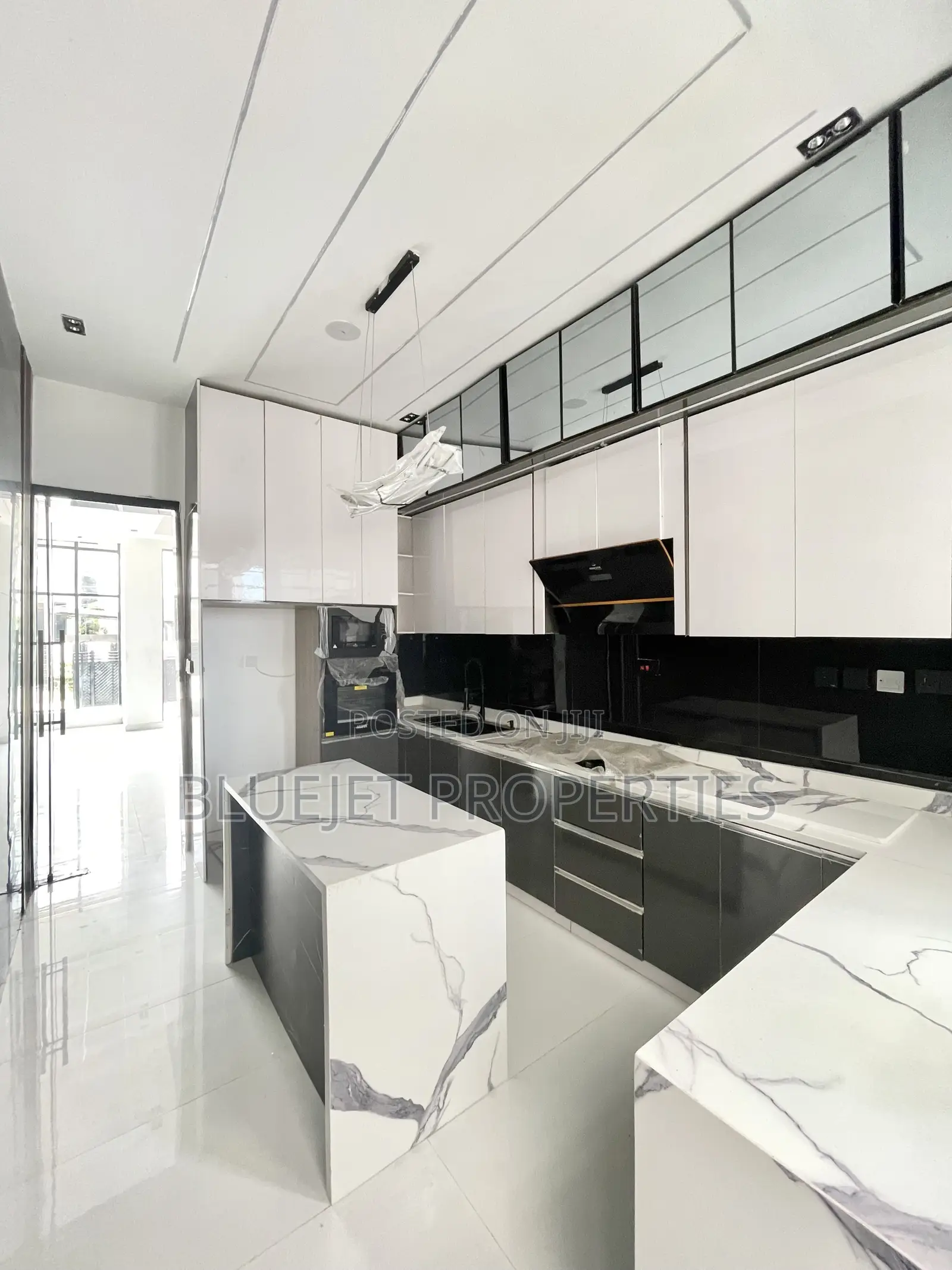 4bdrm Duplex in Ajah for sale in Ado / Ajah