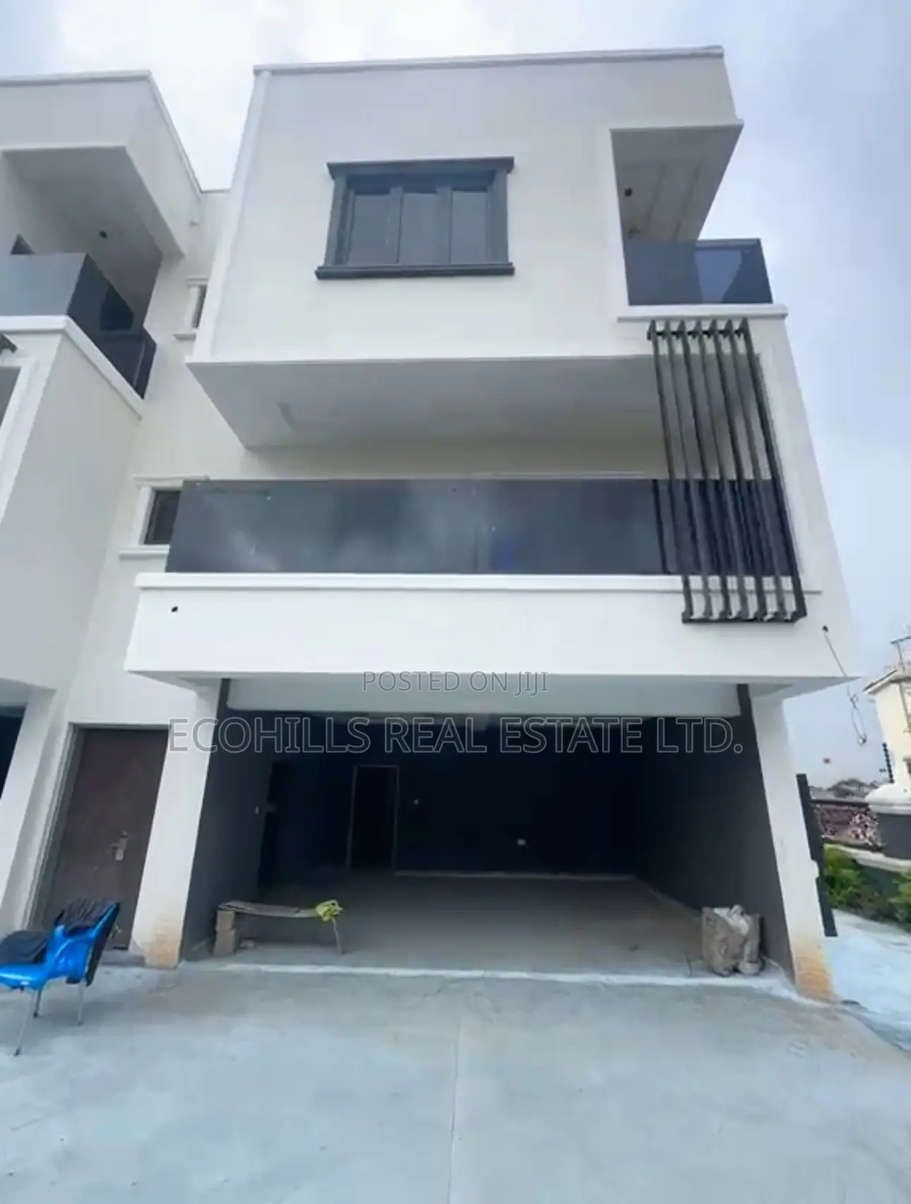 5bdrm Townhouse/Terrace in Guzape Main for sale in Guzape District