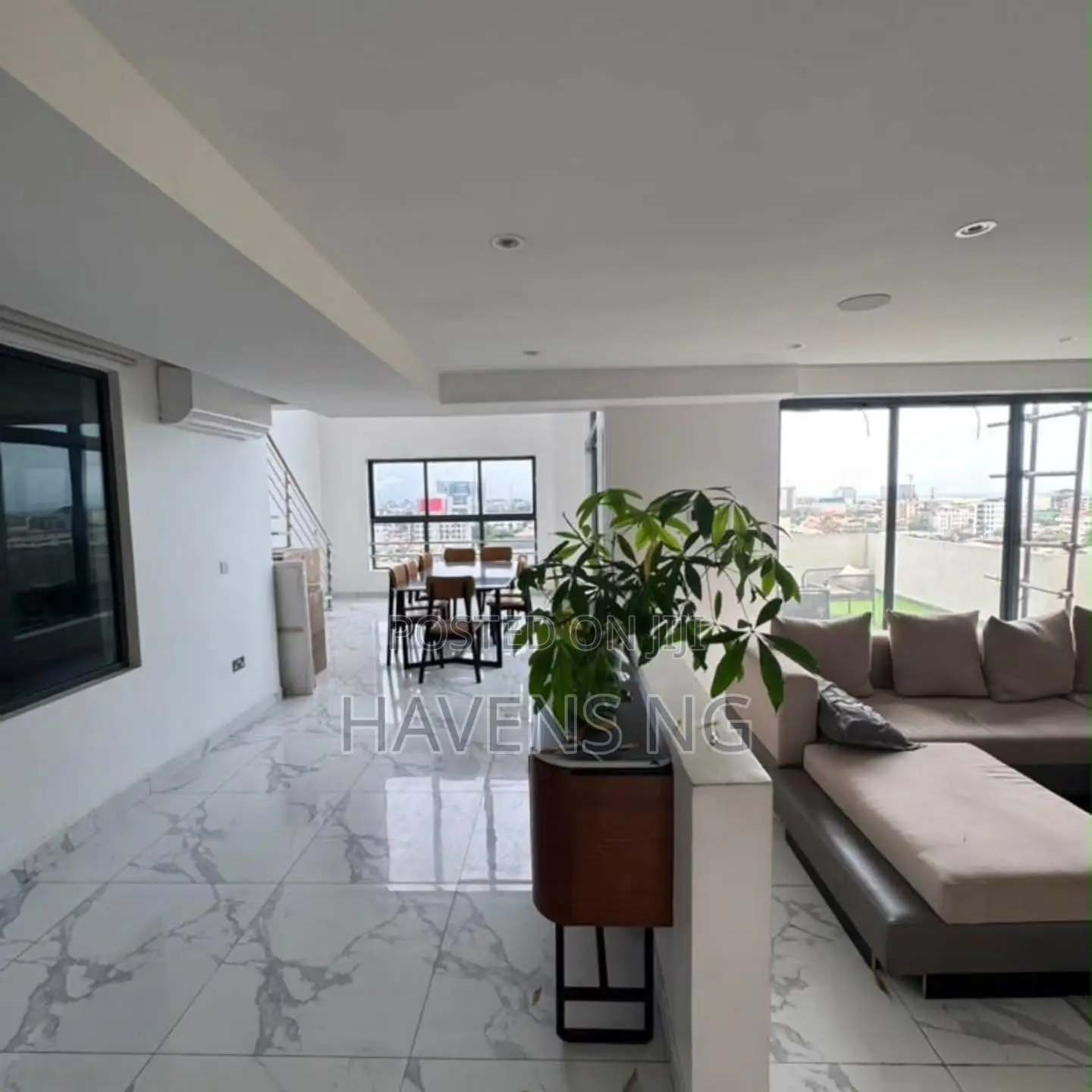 4bdrm Penthouse in Victoria Island Extension for sale in Victoria Island Extension