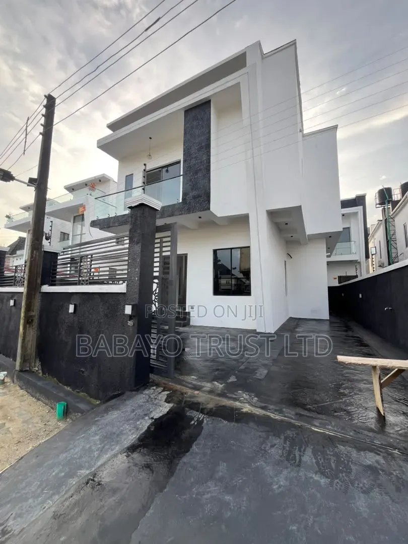 4bdrm Duplex in Sangotedo for sale in Sangotedo