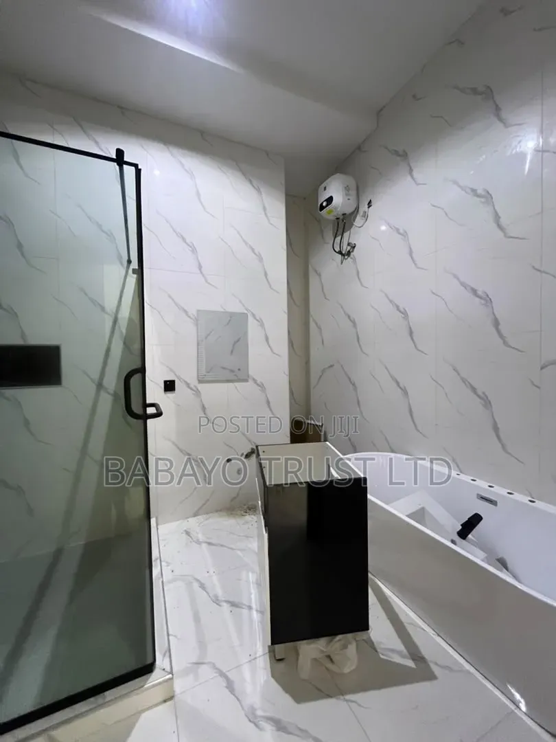 4bdrm Duplex in Sangotedo for sale in Sangotedo
