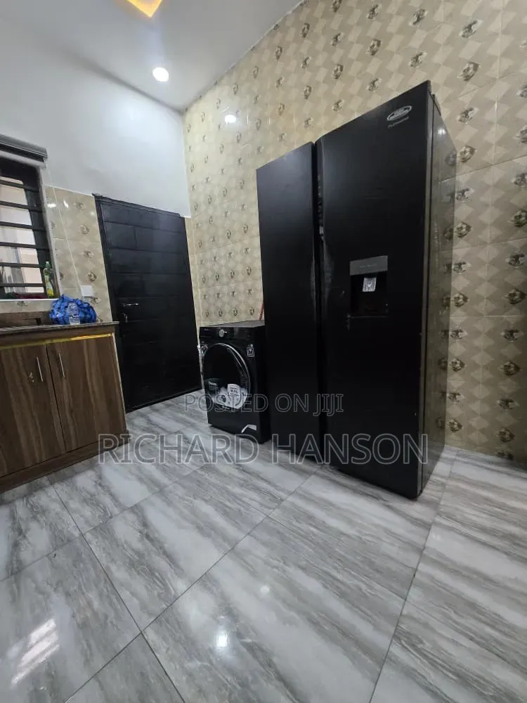 4bdrm Duplex in Chevron Lekki for rent in Chevron
