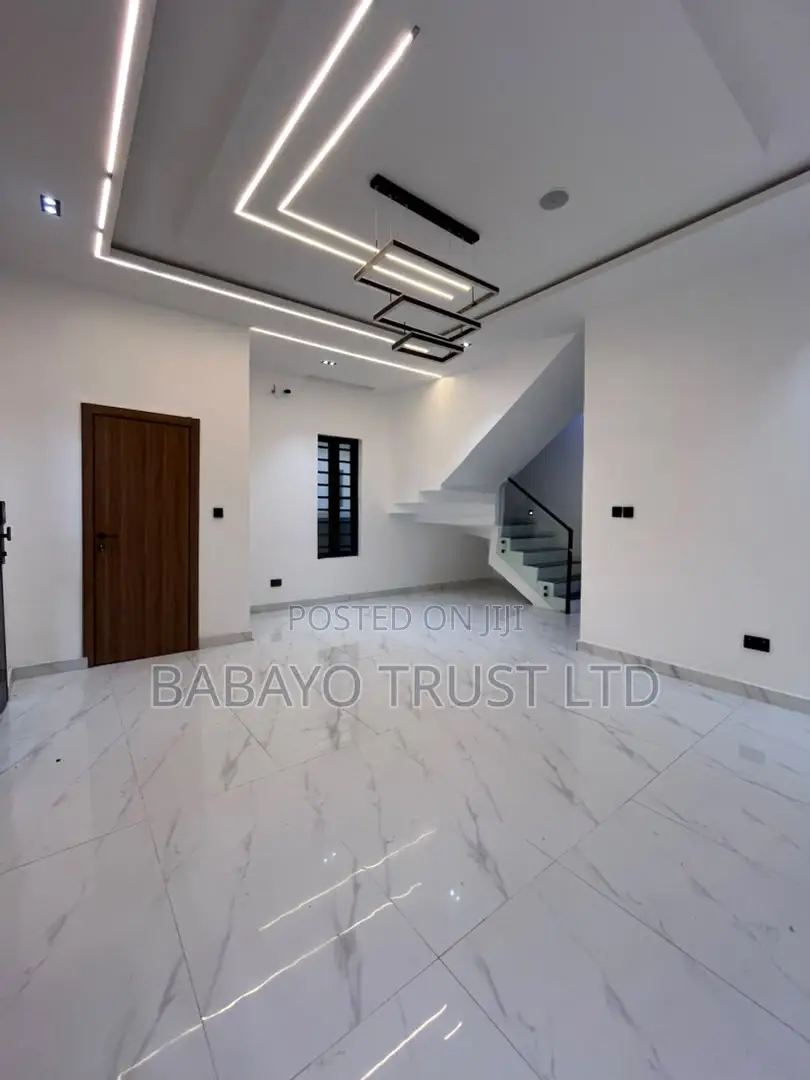 4bdrm Duplex in Sangotedo for sale in Sangotedo
