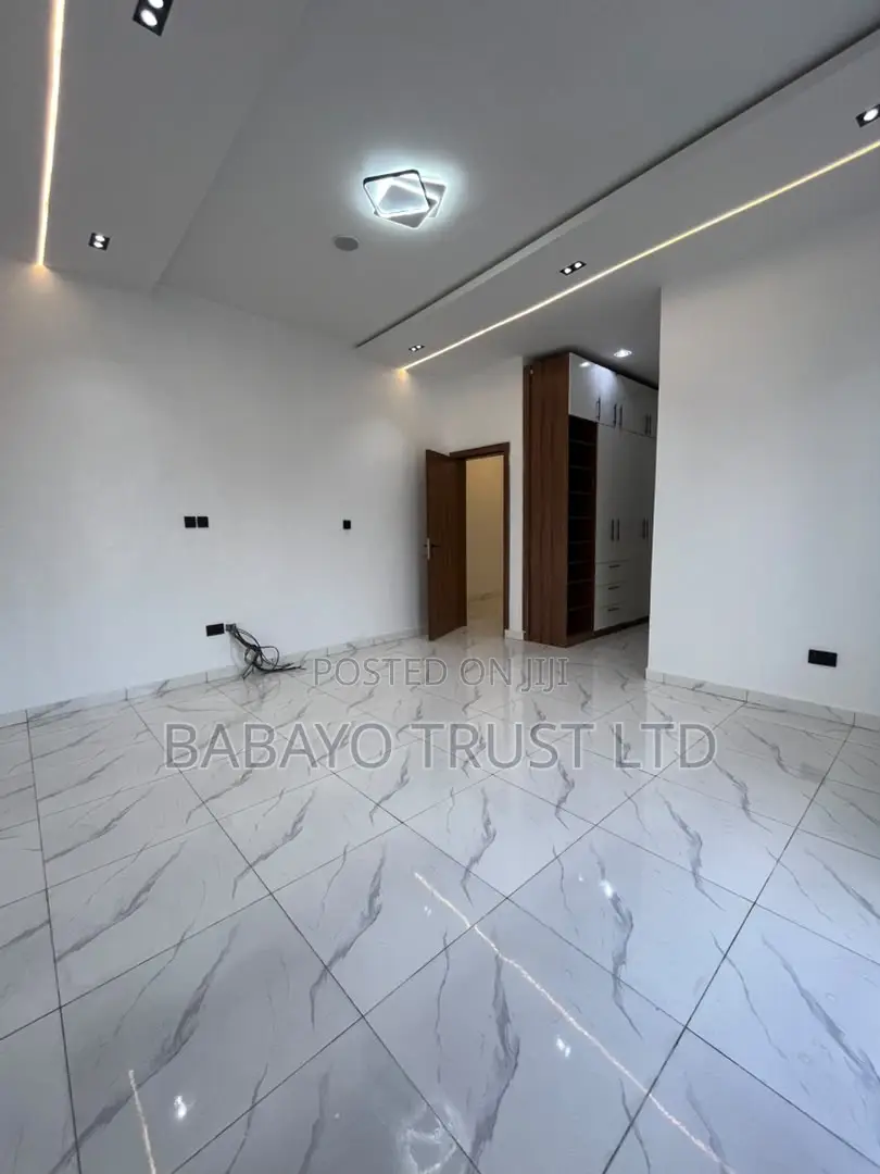 4bdrm Duplex in Sangotedo for sale in Sangotedo