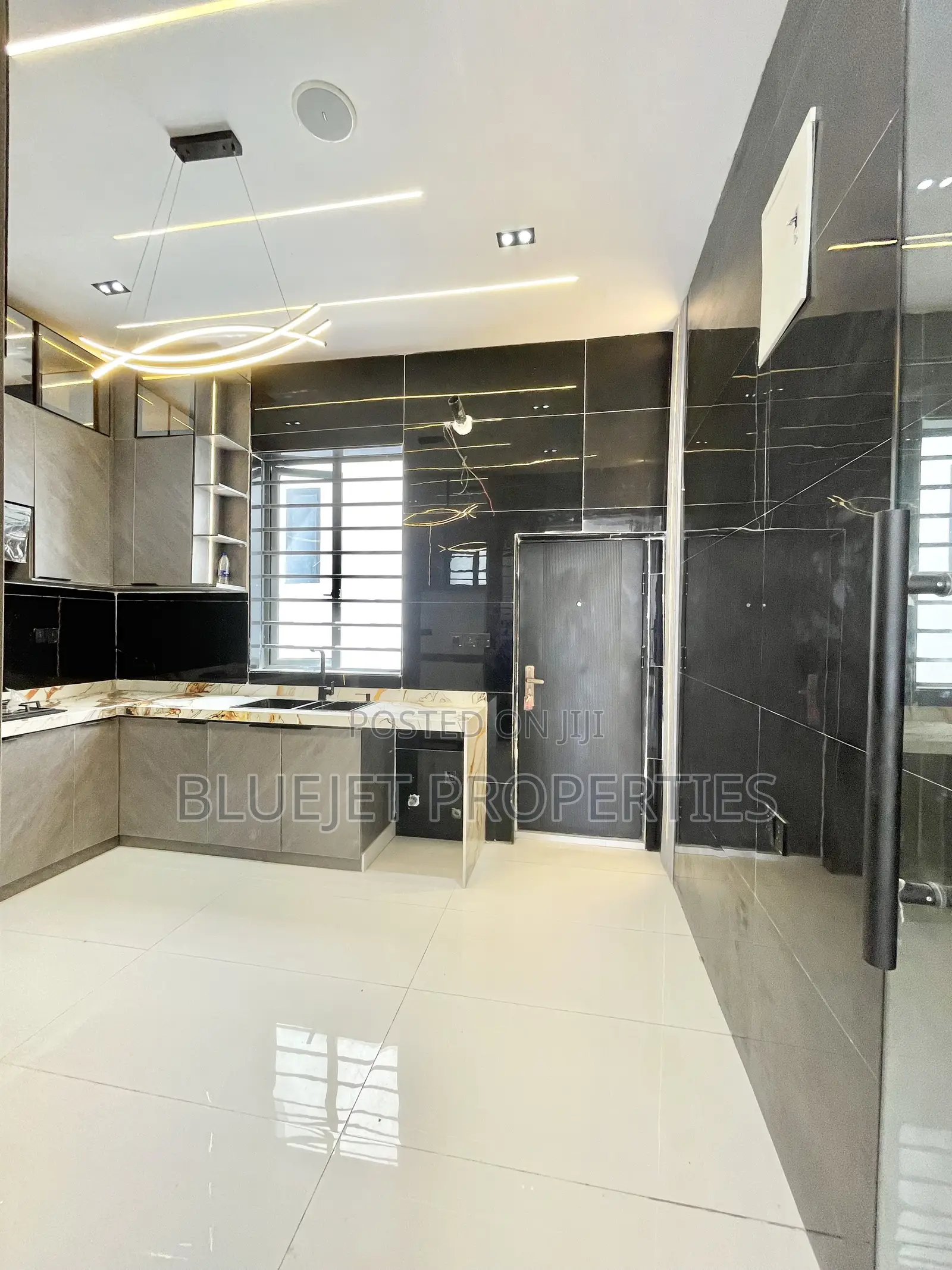 4bdrm Duplex in Ajah for sale in Ado / Ajah