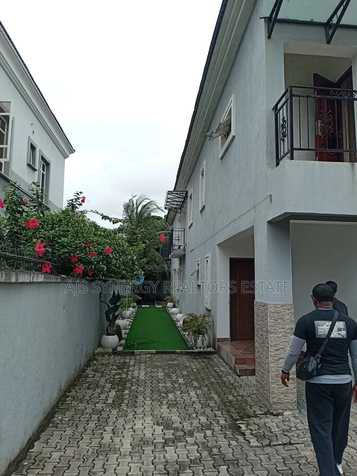 4bdrm Duplex in Lekki Phase 1 for rent in Lekki Phase 1