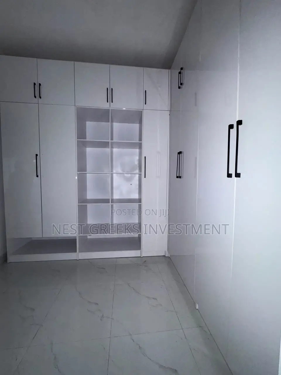 5bdrm Duplex in Adeniyi Jones for sale in Adeniyi Jones