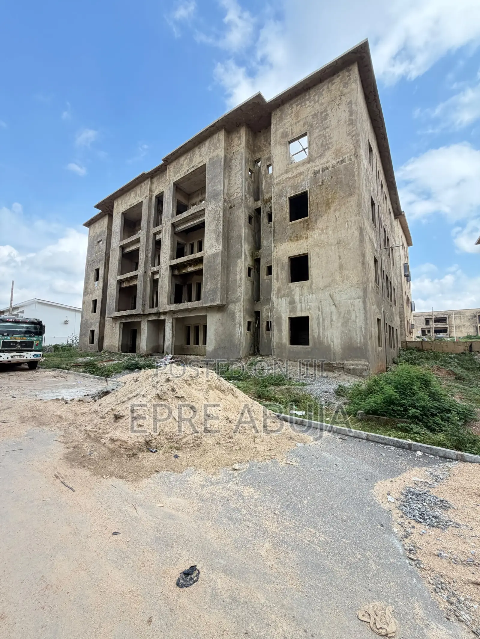 3bdrm Apartment in Army Command, Asokoro for sale in Asokoro