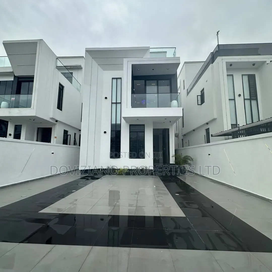 5bdrm Duplex in Lekki Phase 1 for sale in Lekki Phase 1