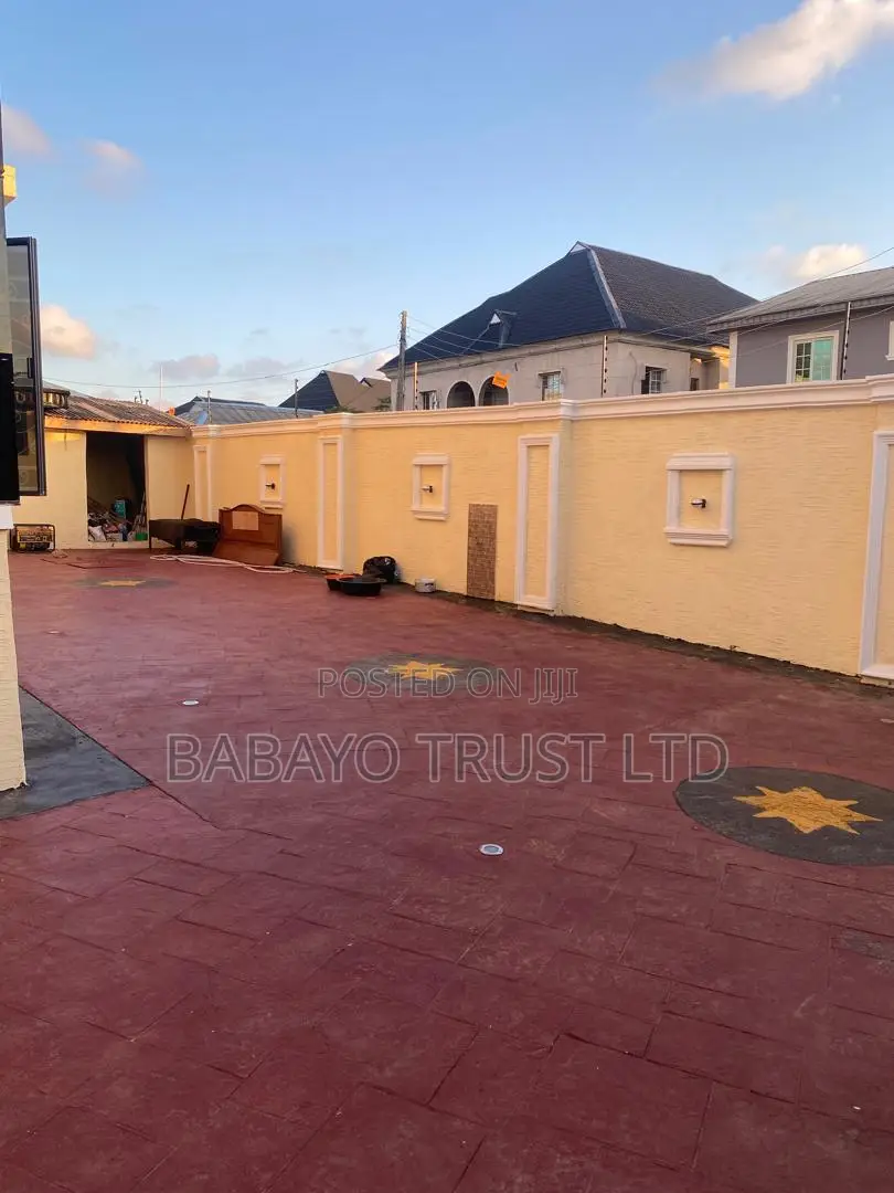 5bdrm Duplex in Genesis Estate, Iyana Ipaja for sale in Iyana Ipaja