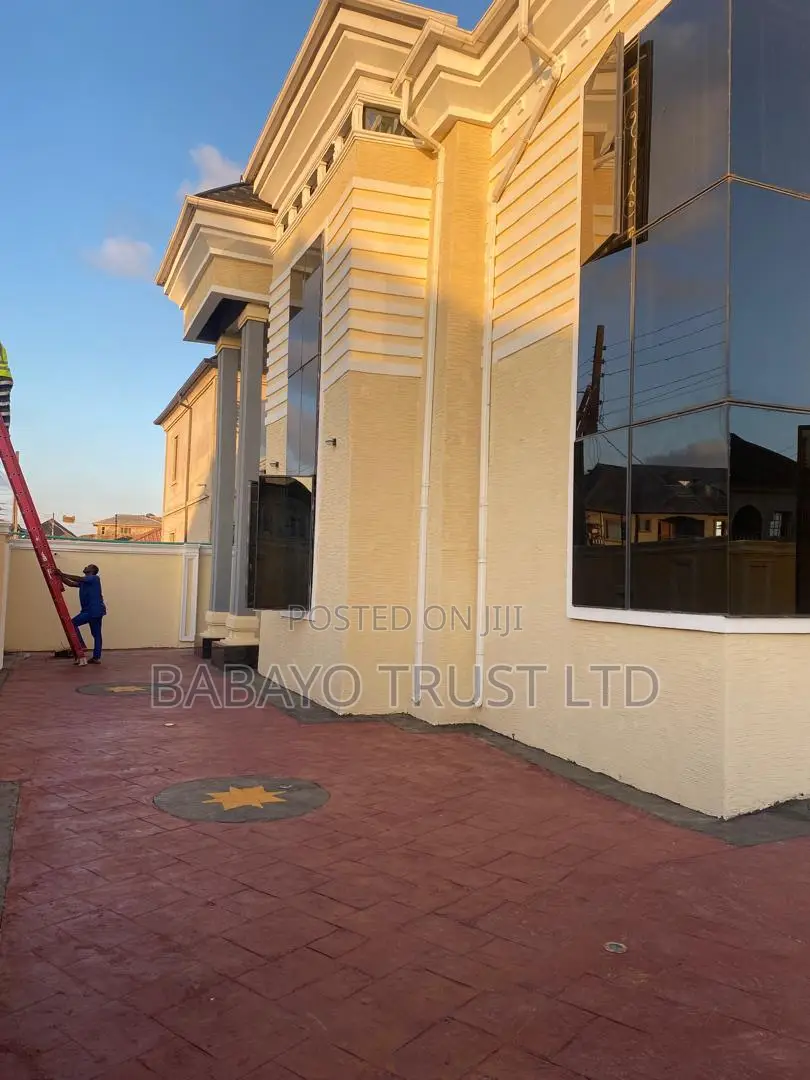 5bdrm Duplex in Genesis Estate, Iyana Ipaja for sale in Iyana Ipaja