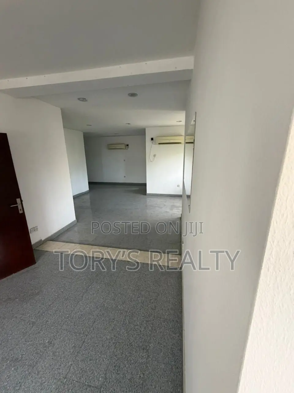 5bdrm Duplex in Lekki Phase 1 for rent in Lekki Phase 1