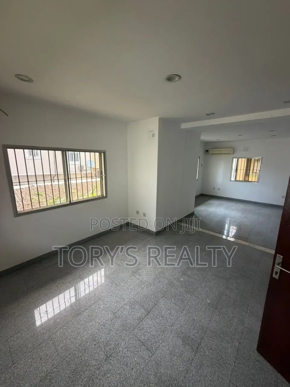 5bdrm Duplex in Lekki Phase 1 for rent in Lekki Phase 1