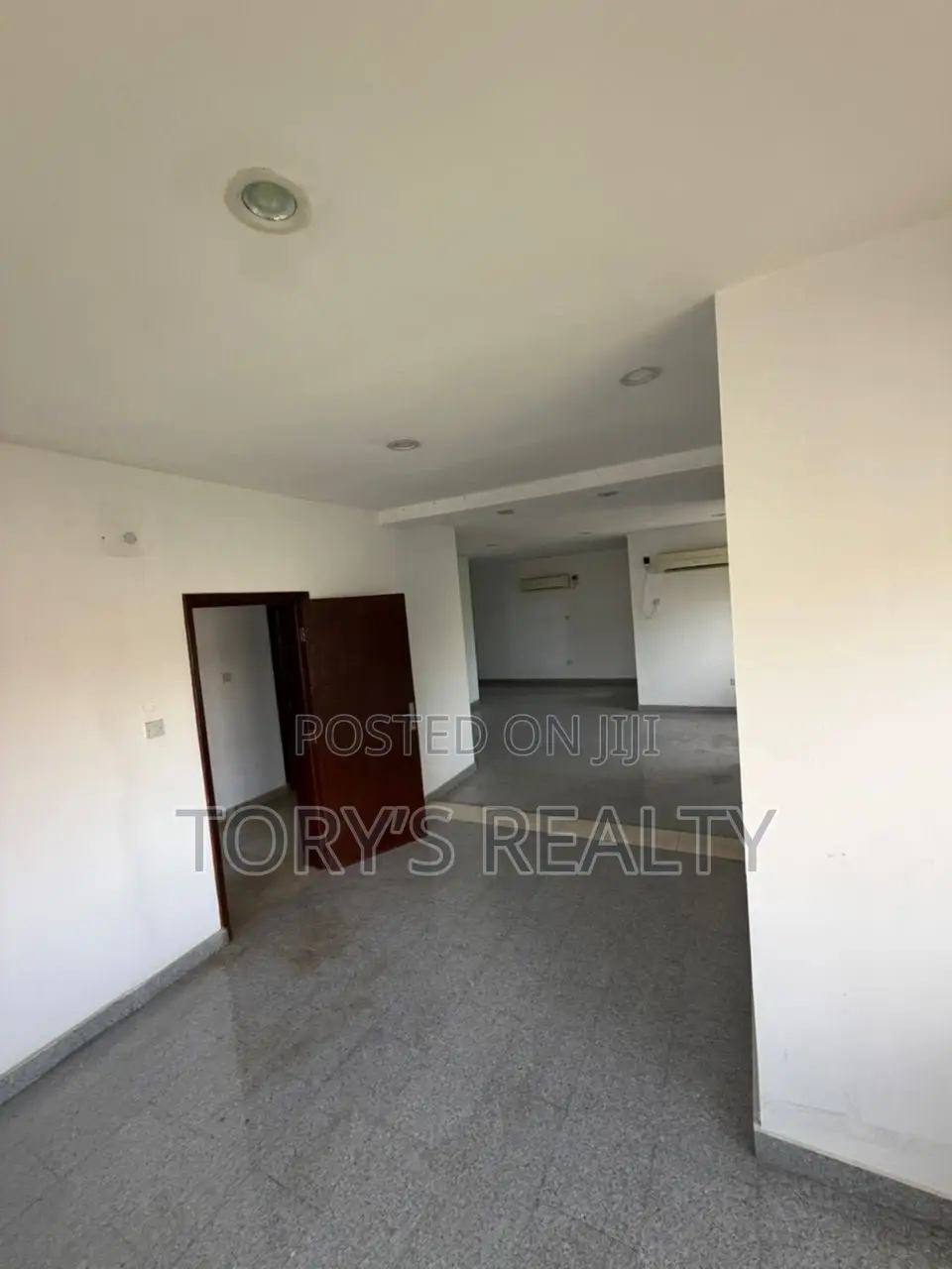 5bdrm Duplex in Lekki Phase 1 for rent in Lekki Phase 1