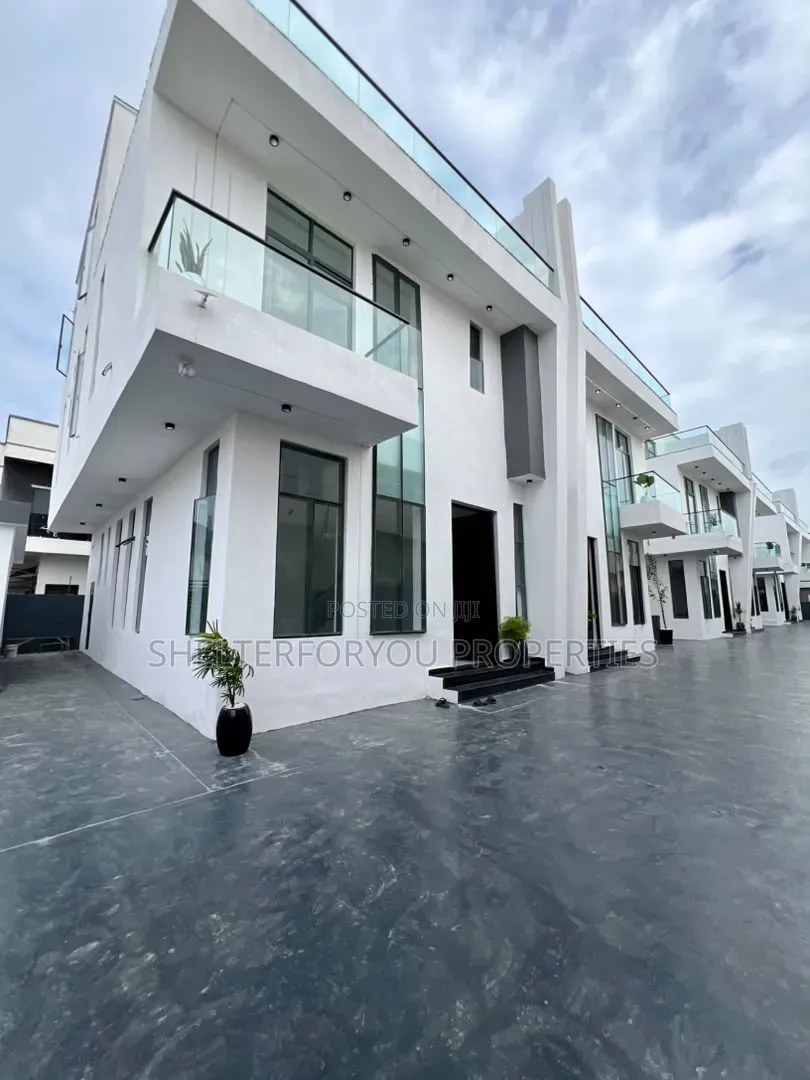 5bdrm Duplex in Lekki Expressway for sale in Lekki Expressway