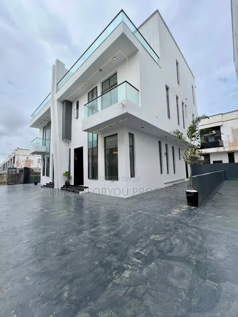 5bdrm Duplex in Lekki Expressway for sale in Lekki Expressway