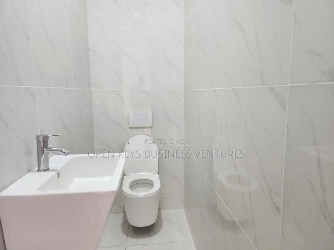 Furnished 3bdrm Duplex in Ologolo, Igbo-efon for sale in Igbo-efon