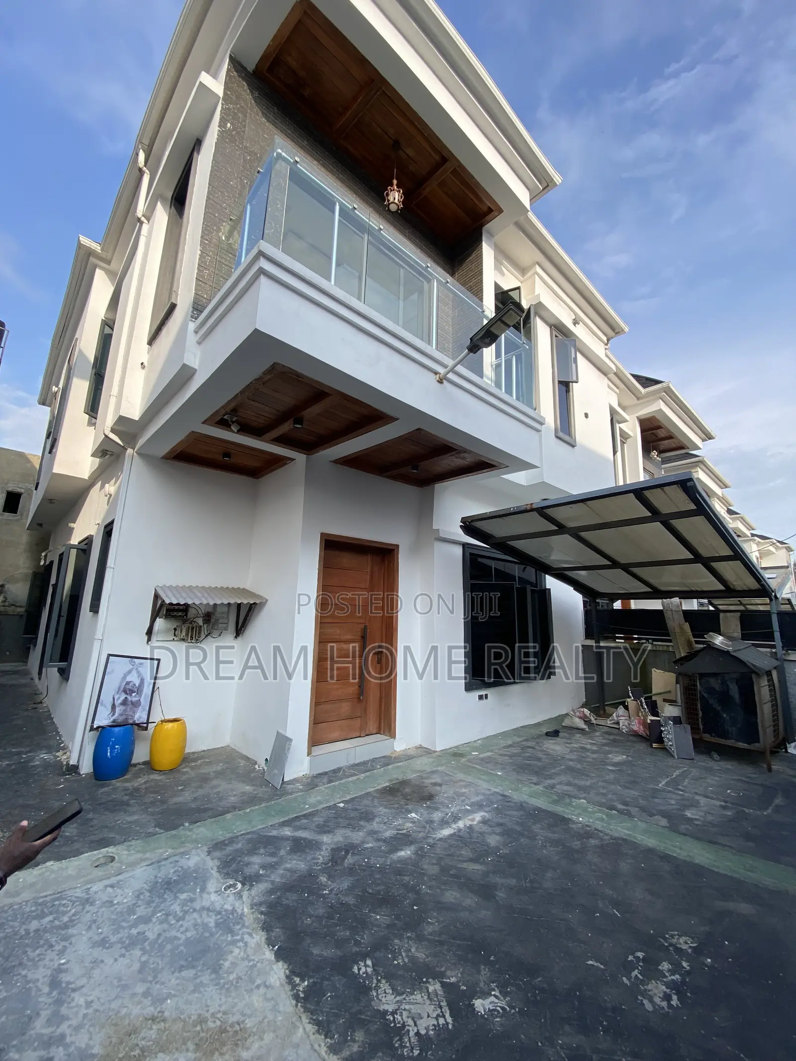 Studio Apartment in Victory Star Court, Ikota for rent in Ikota