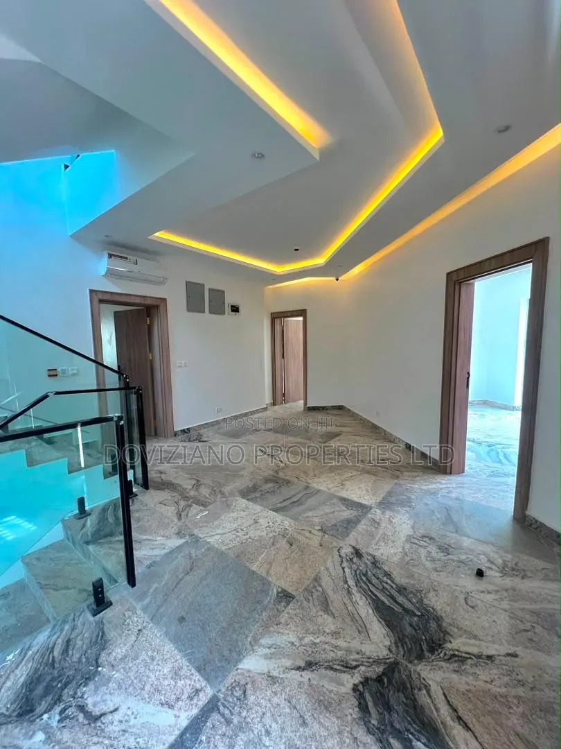 5bdrm Duplex in Old Ikoyi for sale in Old Ikoyi