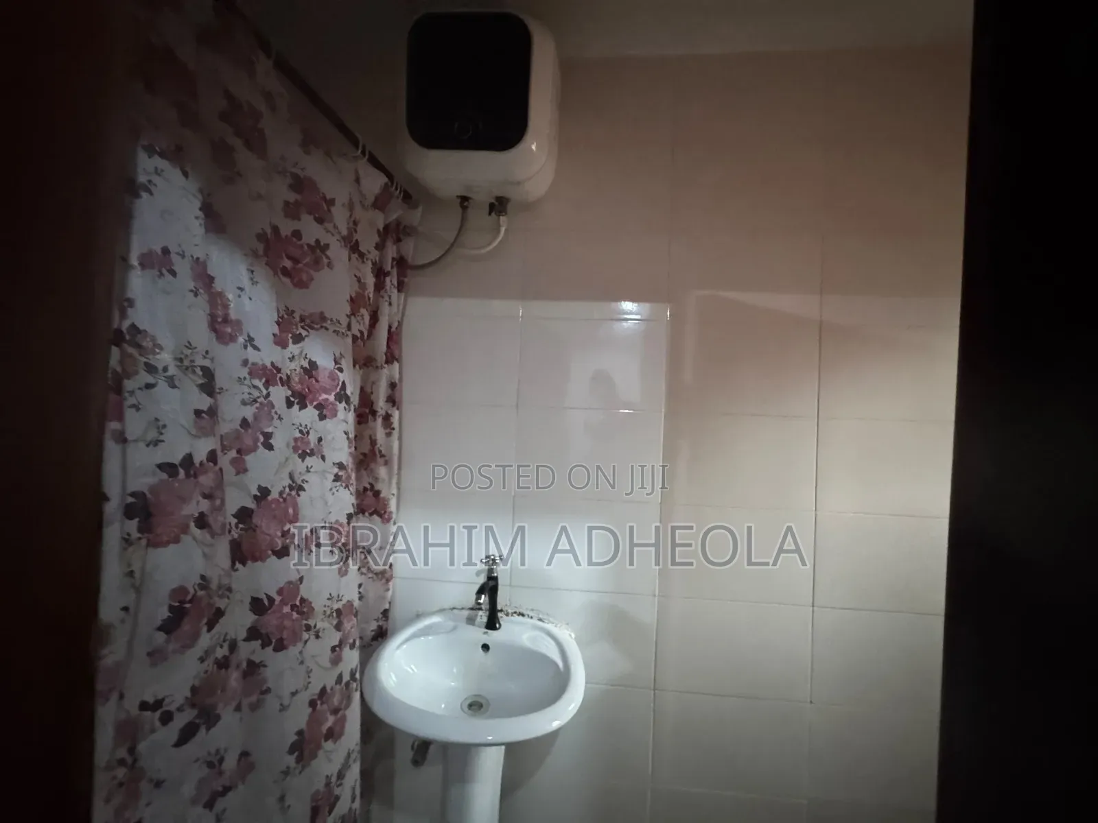 2bdrm Apartment in Ogba Gra for sale in Ogba GRA