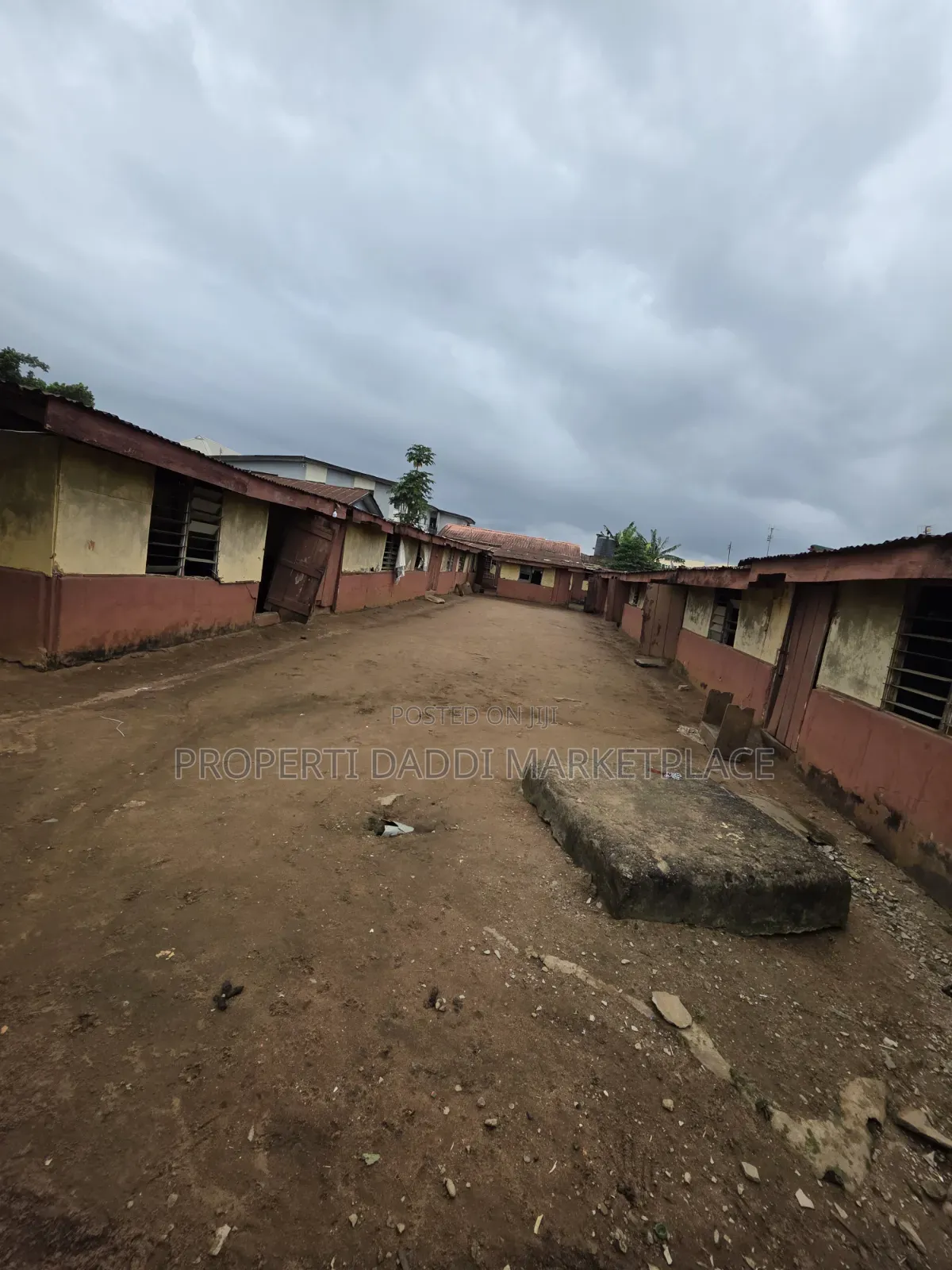 Distressed Land for Sale in Shasha in Shasha