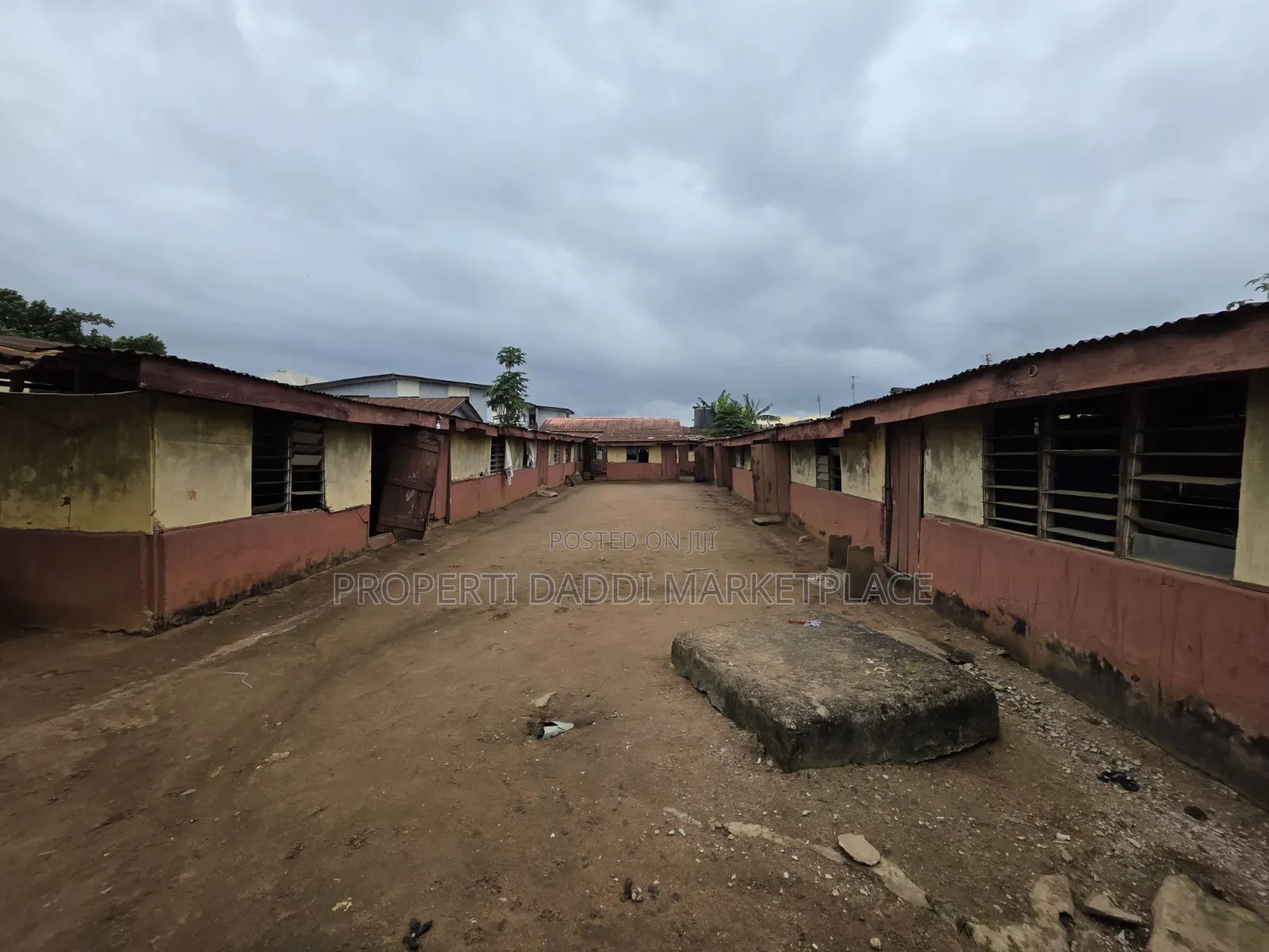 Distressed Land for Sale in Shasha in Shasha