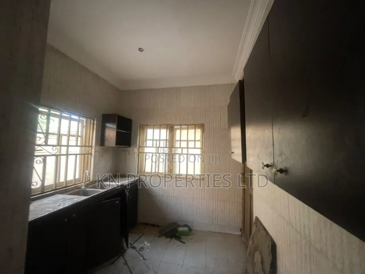 3bdrm Bungalow in Lugbe Airport Road for rent in FHA