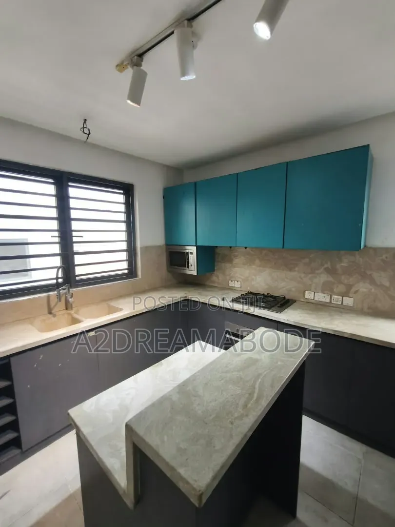 4bdrm Duplex in Maryland, Mende for rent in Mende
