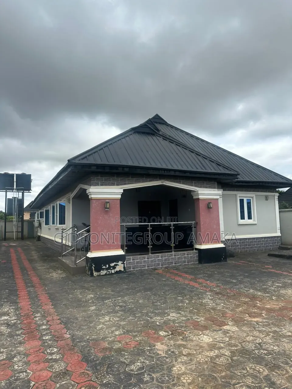 4bdrm Bungalow in Benin City for sale in Benin City
