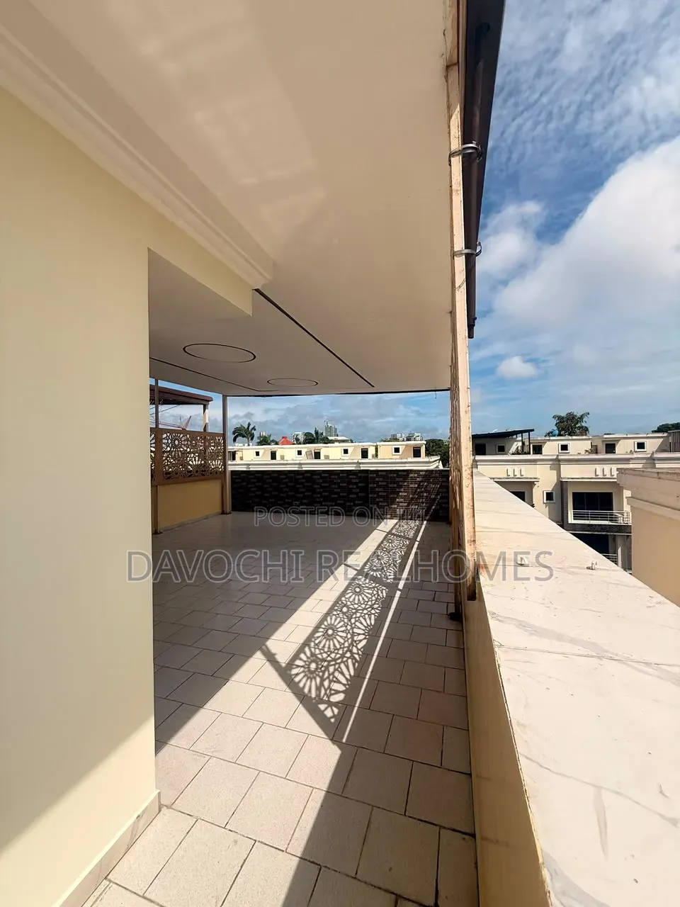 4bdrm Duplex in MacPherson for rent in MacPherson
