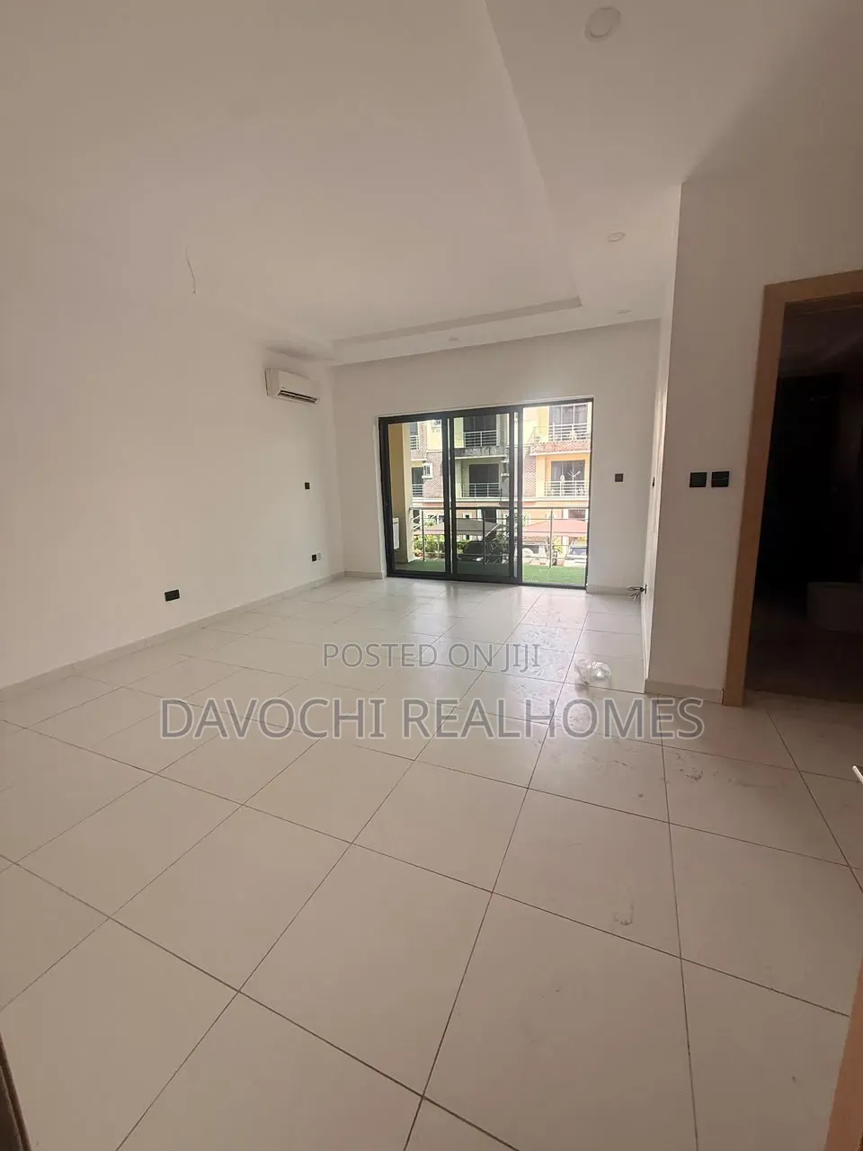 4bdrm Duplex in MacPherson for rent in MacPherson