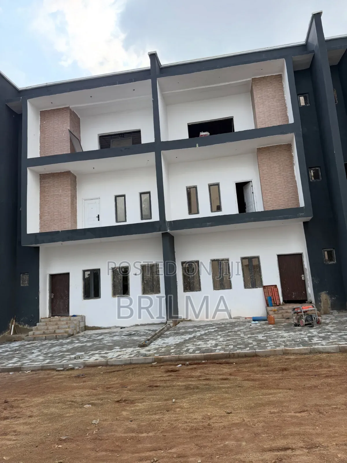 4bdrm Duplex in Mabushi for sale in Mabushi