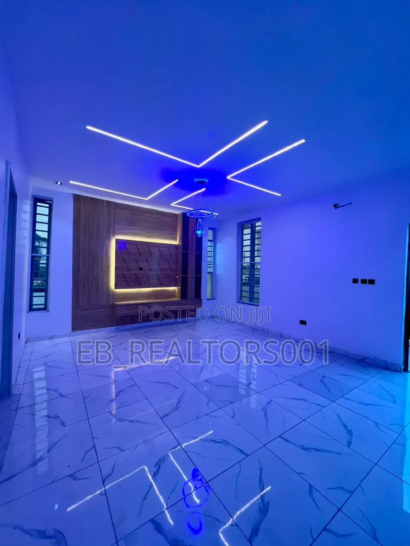 4bdrm Duplex in Secured Estate, Ikota for sale in Ikota