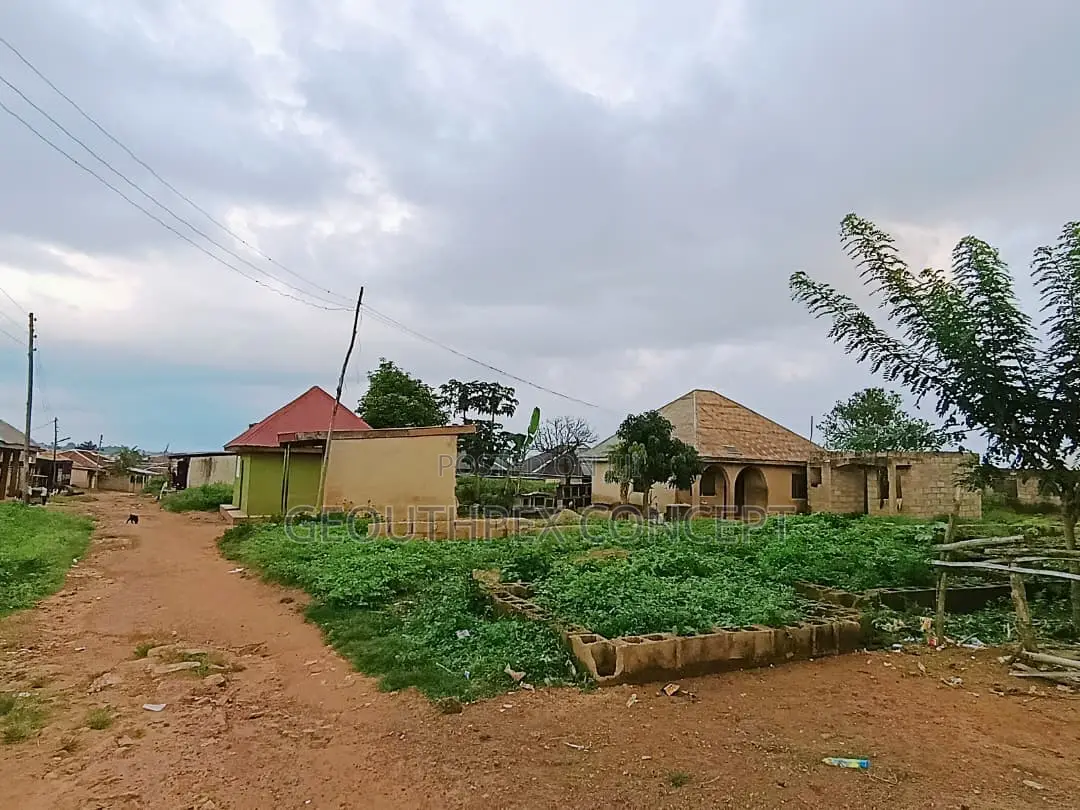 2bdrm Bungalow in Moniya for sale in Moniya