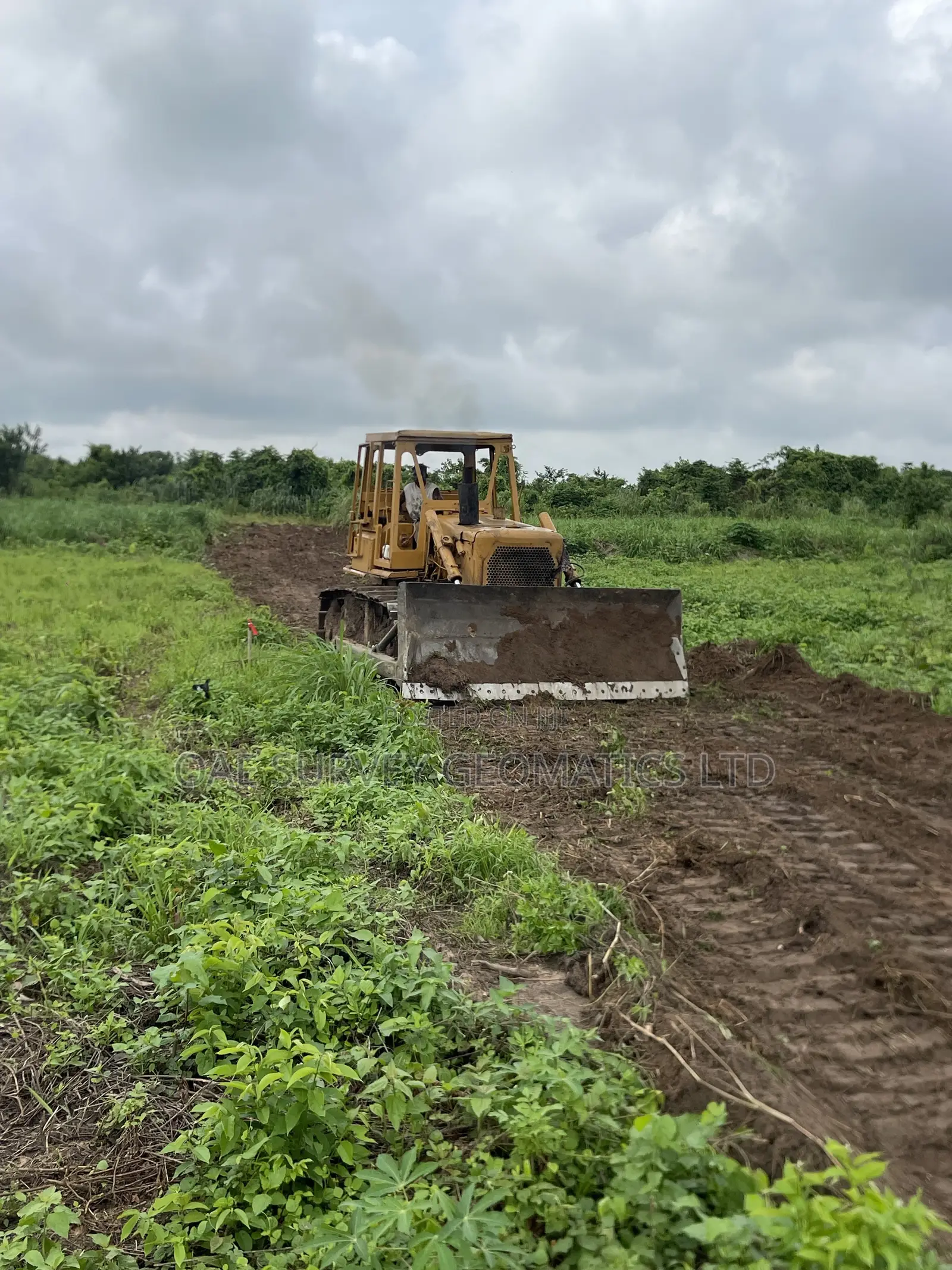 Affordable Land at Alapako Village, Free From Acquisition! in Obafemi-Owode