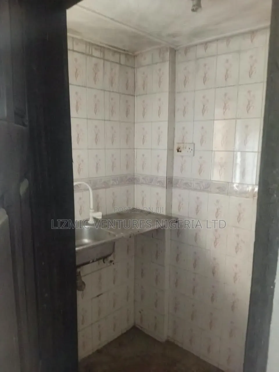 1bdrm Bedsitter in Governor Road, Igando / Ikotun/Igando for rent in Igando / Ikotun/Igando