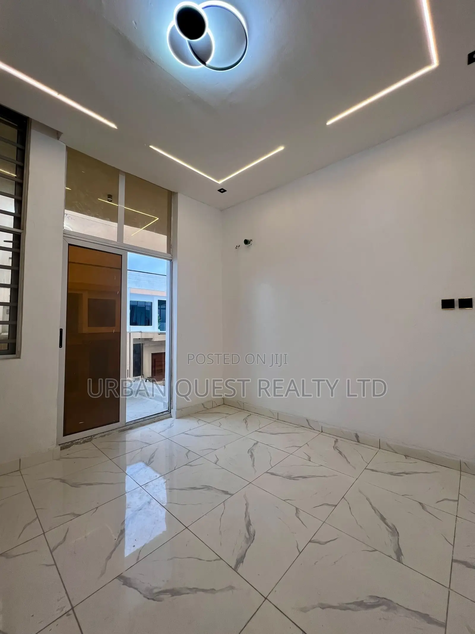 4bdrm Duplex in Ikota, Lekki for sale in Ikota