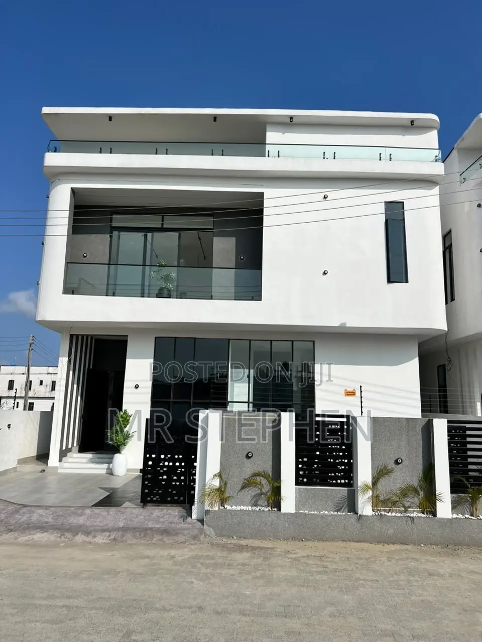 4bdrm Duplex in Abraham Adesanya Estate for sale in Abraham Adesanya Estate