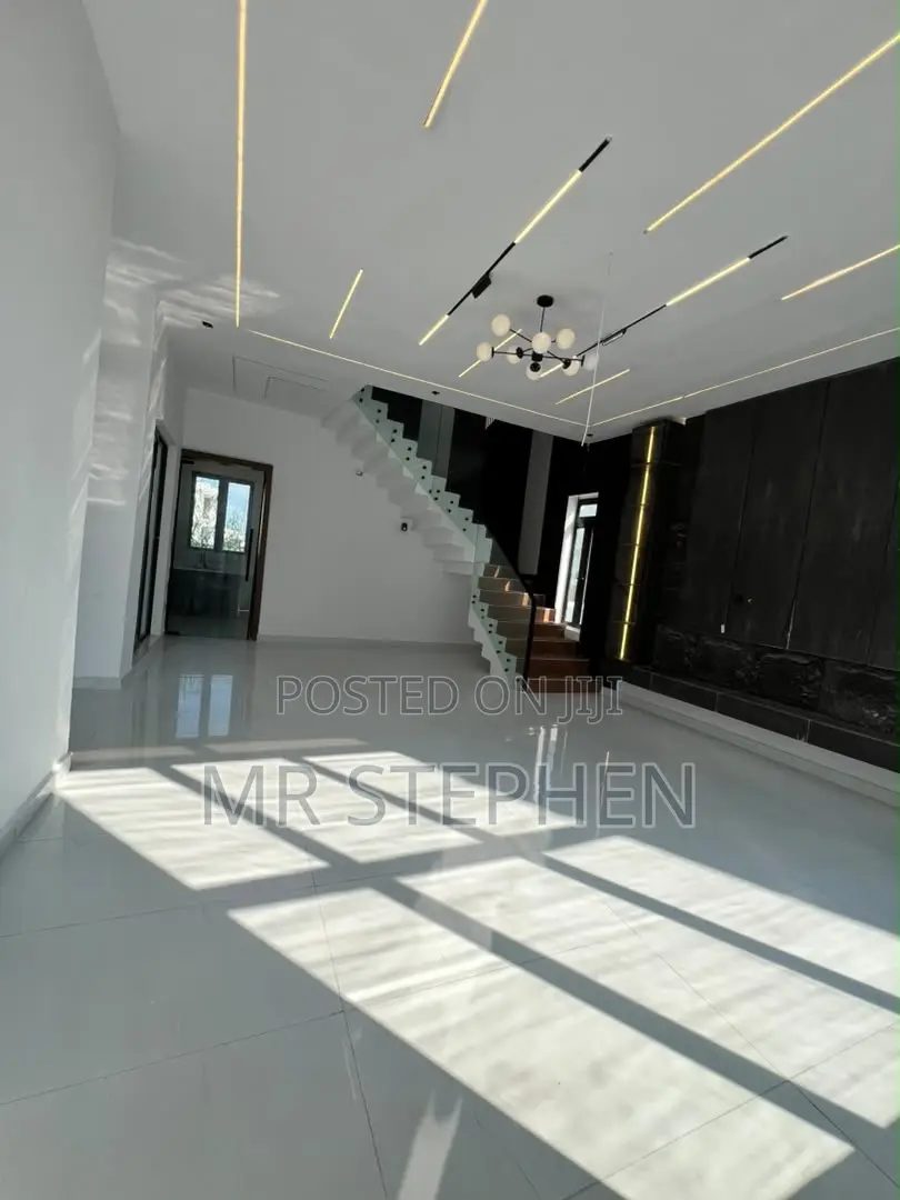4bdrm Duplex in Lekki Gardens Estate for sale in Lekki Gardens Estate