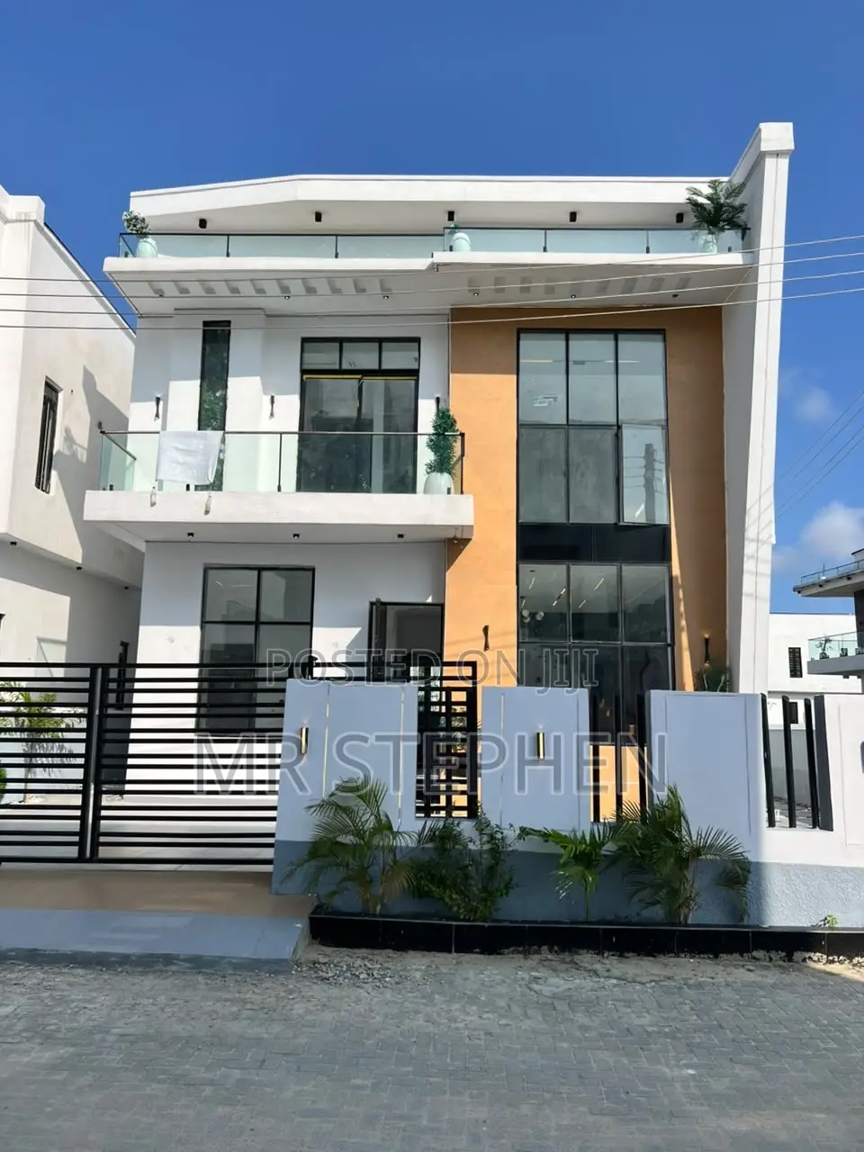 4bdrm Duplex in Lekki Gardens Estate for sale in Lekki Gardens Estate