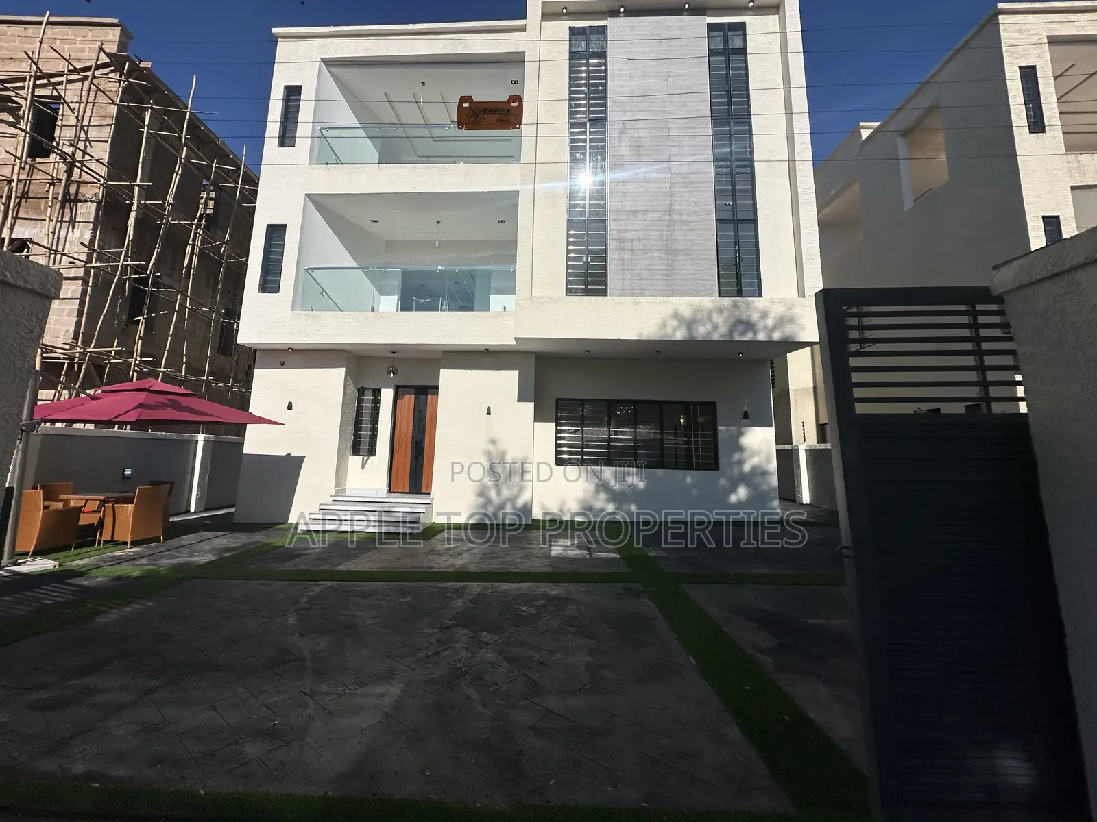 5bdrm Duplex in Enugu for sale in Enugu