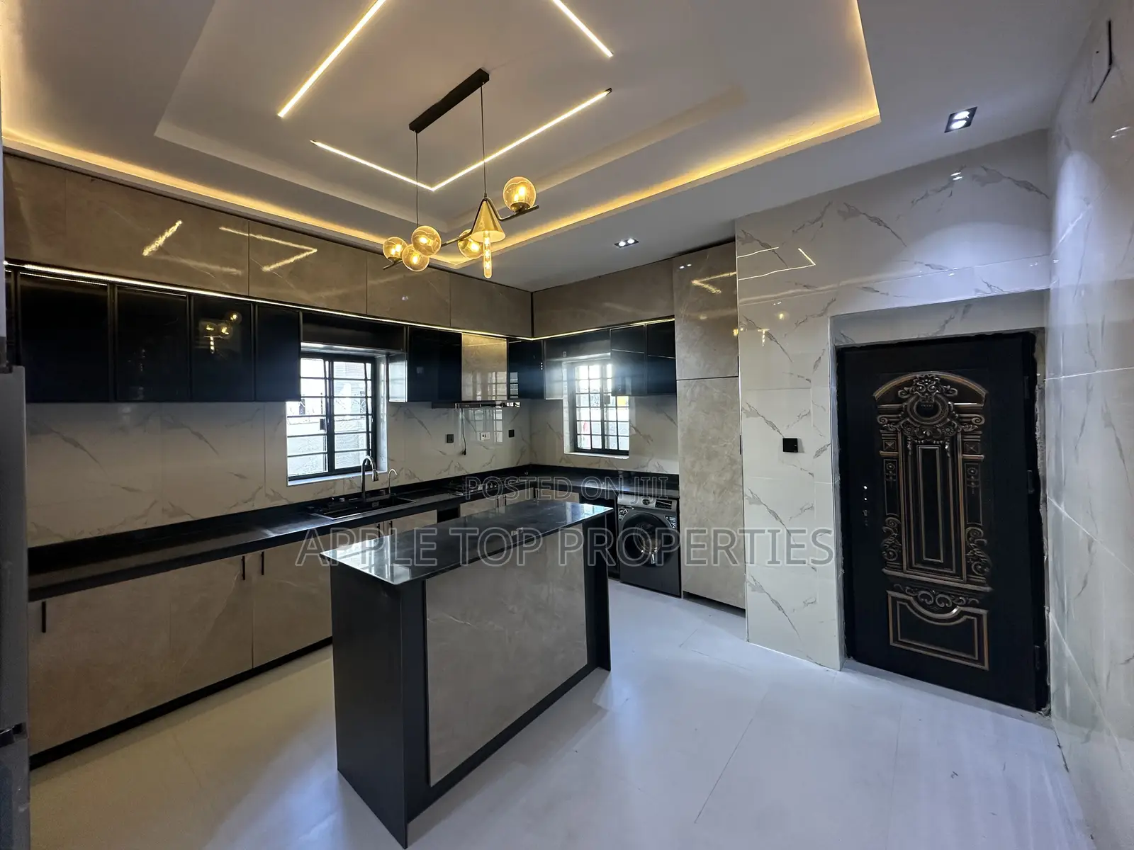 5bdrm Duplex in Enugu for sale in Enugu