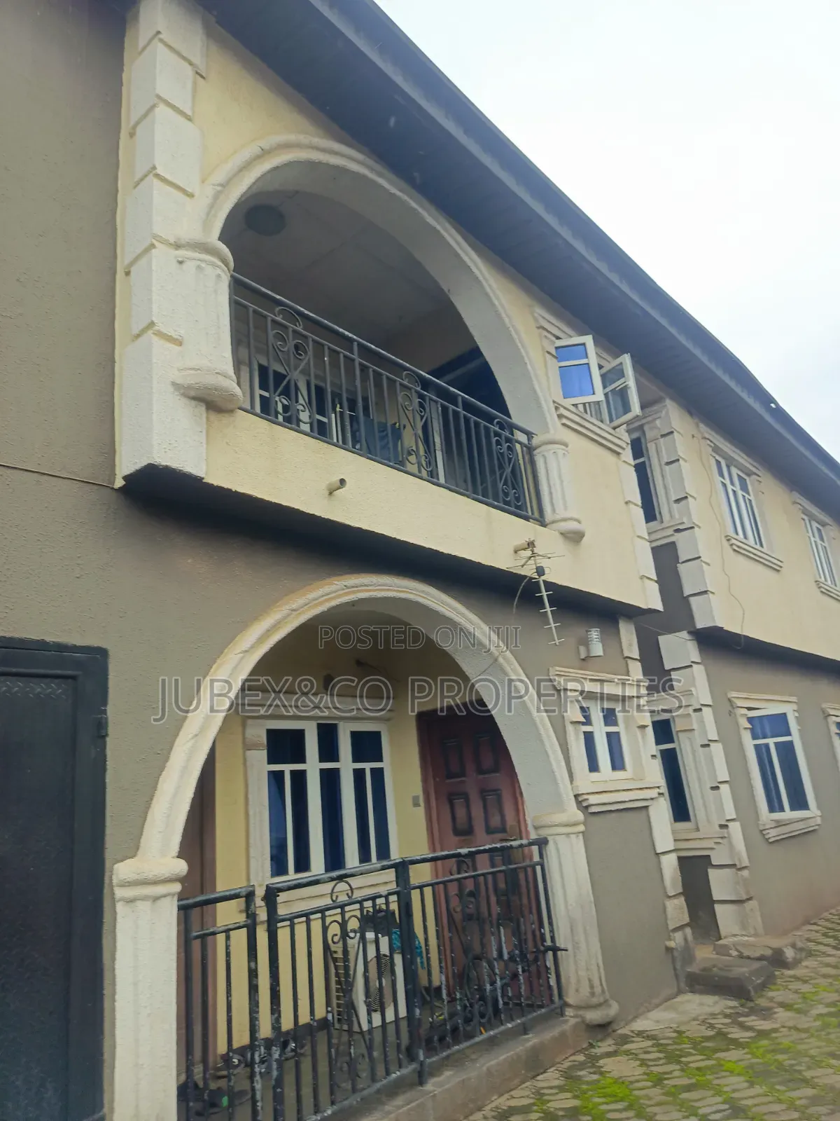 3bdrm Block of Flats in Joju Igbala Sango for sale in Ado-Odo/Ota