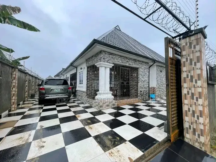 4bdrm Bungalow in By Deeper Life, Rumuoparali for sale in Rumuoparali